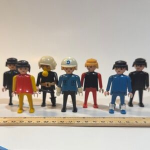 1974 Geobra  x8 Colorful Toy Figures vintage ( lot 16)